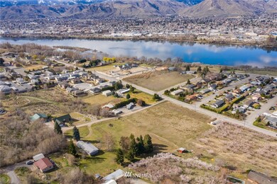 2131 NW Cascade Ave, East Wenatchee, WA 98802 - photo 6