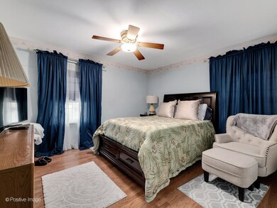 1014 Gardner Rd, Westchester, IL 60154 - photo 4