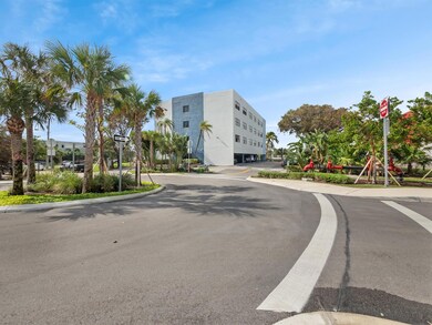 105 S Riverside Dr unit 302, Pompano Beach, FL 33062 - photo 3