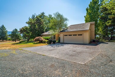 664WildflowerDr-002