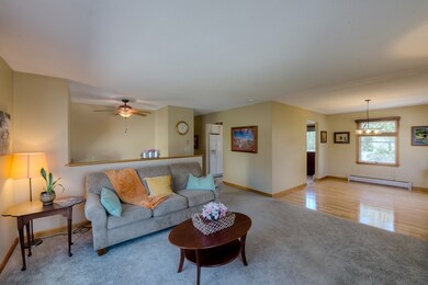 49 Miller St, Ludlow, MA 01056 - photo 5