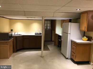 5915 85th Ave, New Carrollton, MD 20784 - photo 7