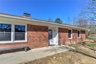 40 Moody Rd unit 2, Asheville, NC 28806 - photo 4