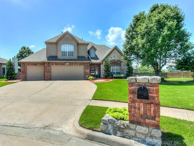 A home where seller has thought of everything!