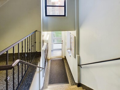 Netherland Gardens Cooperative unit 6B, Bronx, NY 10471 - photo 3