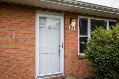 101 South Ave, Harrisonburg, VA 22801 - photo 2