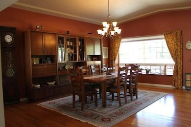 935 Old Stage Rd, Central Point, OR 97502 - photo 6