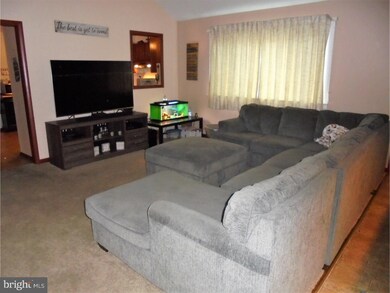 1517 King St, Reading, PA 19605 - photo 6