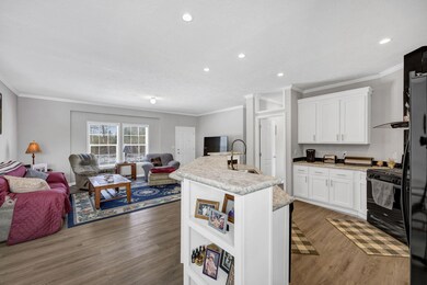 9-web-or-mls-R6M25639