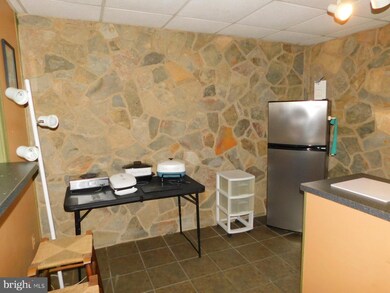 1838 Collinsville Rd, Cross Junction, VA 22625 - photo 6