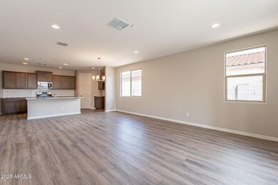 9-web-or-mls-Hilton-9