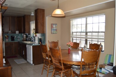 31810 Cypress Cir, Waller, TX 77484 - photo 5