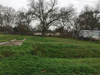 6115 Hoffman St, Houston, TX 77028 - photo 3