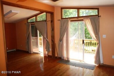 104 Hackberry Ln, Dingmans Ferry, PA 18328 - photo 4