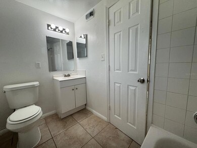 unlisted-address, Orlando, FL 32809 - photo 6