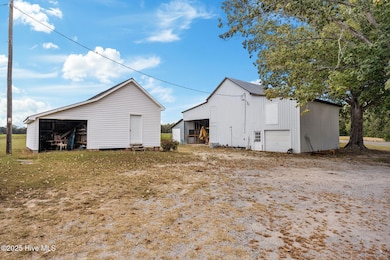 1870 Bobby Roberson Rd, Williamston, NC 27892 - photo 5