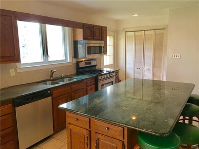 3554 Dillingersville Rd, Zionsville, PA 18092 - photo 2