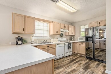 2376 Trailwood Dr, Cantonment, FL 32533 - photo 2