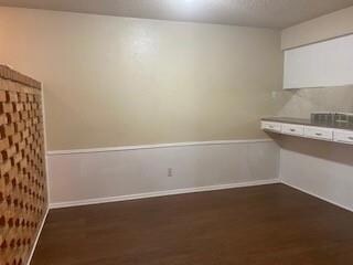 710 E Pecan St, Hurst, TX 76053 - photo 5