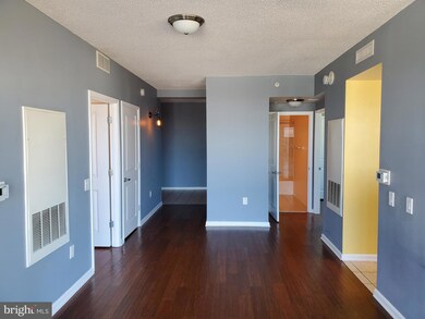 The Crescent unit 1209, Silver Spring, MD 20910 - photo 7