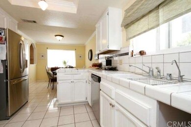 Kitchen and breakfast nook