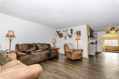 1015 NW Kingsview Ct, Yelm, WA 98597 - photo 5