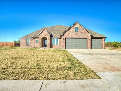 12858 Meadow Ridge Dr, Shawnee, OK 74801 - photo 3