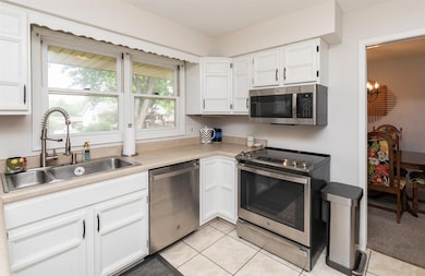MainLevel_KitchenToDining