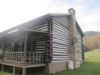 306 Falls View Ln, Shady Spring, WV 25918 - photo 6