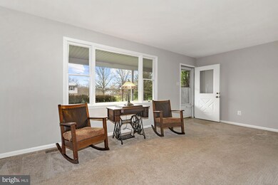 329 Kingston Cir, Sykesville, MD 21784 - photo 6