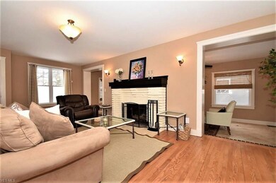 1654 Compton Rd, Cleveland, OH 44118 - photo 5