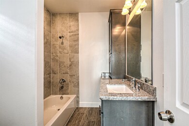 4002 Weslow St, Houston, TX 77087 - photo 4