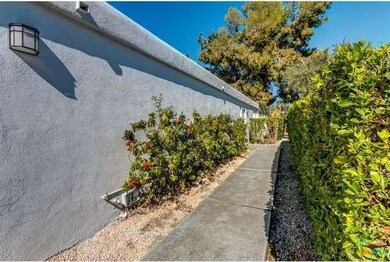 2311 N Via Miraleste, Palm Springs, CA 92262 - photo 4