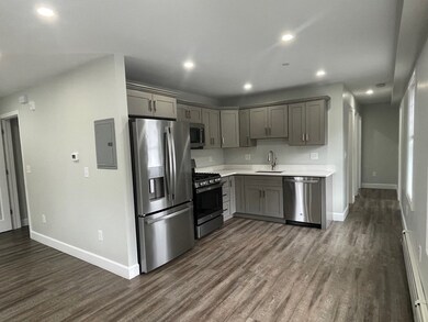 129 Pleasant St unit 3, Weymouth, MA 02190 - photo 2