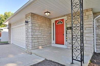 280 Larry Ln, Columbus, OH 43230 - photo 4