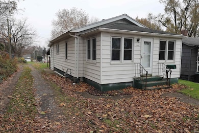 2213 Kendall St, South Bend, IN 46613 - photo 2