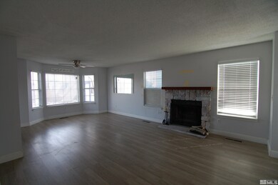 1370 Burnside Ct, Sparks, NV 89434 - photo 2