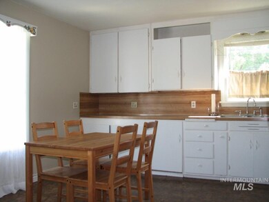 1951 Yale Ave, Burley, ID 83318 - photo 4