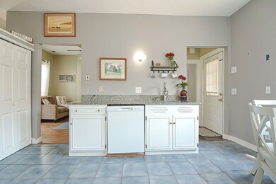 72 Apple D'Or Rd unit B, Framingham, MA 01701 - photo 5