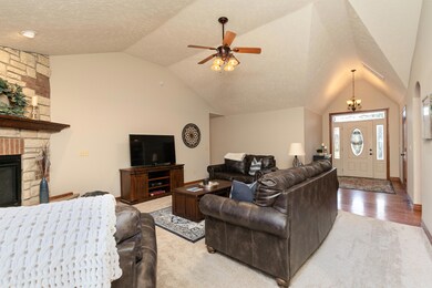 607 N Montclair Way, Nixa, MO 65714 - photo 5