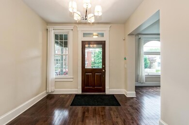 388 E Whittier St, Columbus, OH 43206 - photo 3