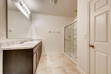 Aria C-small-007-6-Master Bathroom-666x4