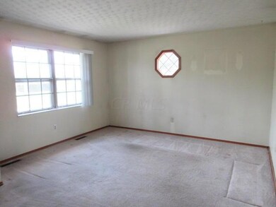 3516 Claretta Rd, Columbus, OH 43232 - photo 4