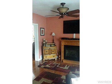111 E Felton St, North Tonawanda, NY 14120 - photo 4