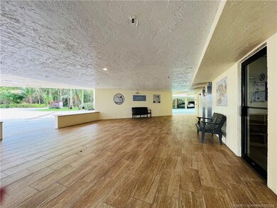 221 NE Plantation Rd unit 215, Stuart, FL 34996 - photo 6