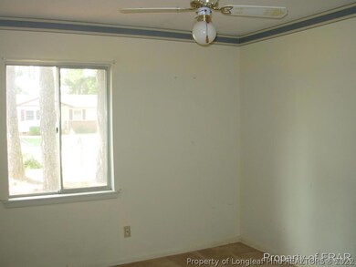 747 Wiltshire Rd, Fayetteville, NC 28314 - photo 5