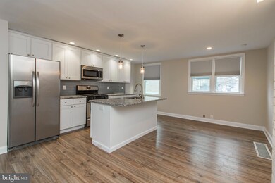 357 Westpark Ln, Clifton Heights, PA 19018 - photo 2