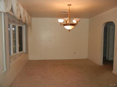 870 N Jasper St unit 876, Allentown, PA 18109 - photo 4