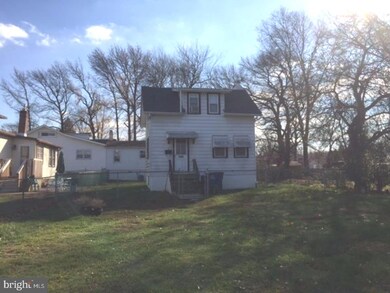 318 E Center Ave, Maple Shade, NJ 08052 - photo 2