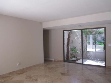 Dining rm to atrium